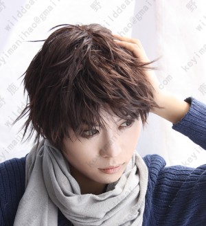 short brown cosplay wig